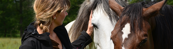 De Paardenboerderij - Straffe Madammen